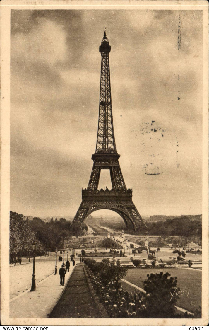 Paris CPA Tour Eiffel
