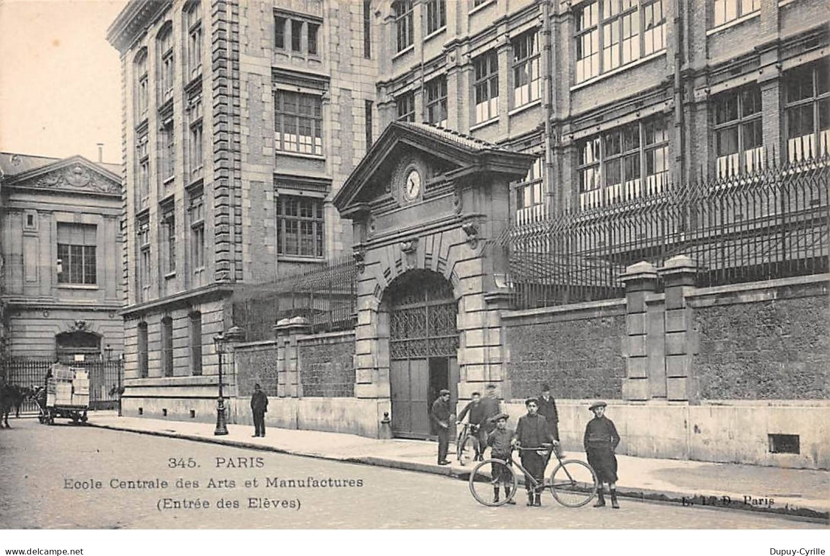 PARIS - Ecole Centrale des Arts et Manufactures - Entrée des Elèves - très bon état