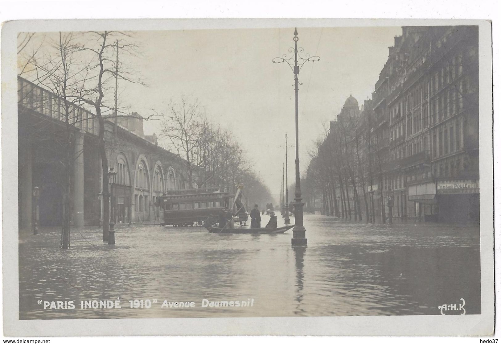 Paris inondé 1910 - Avenue Daumesnil