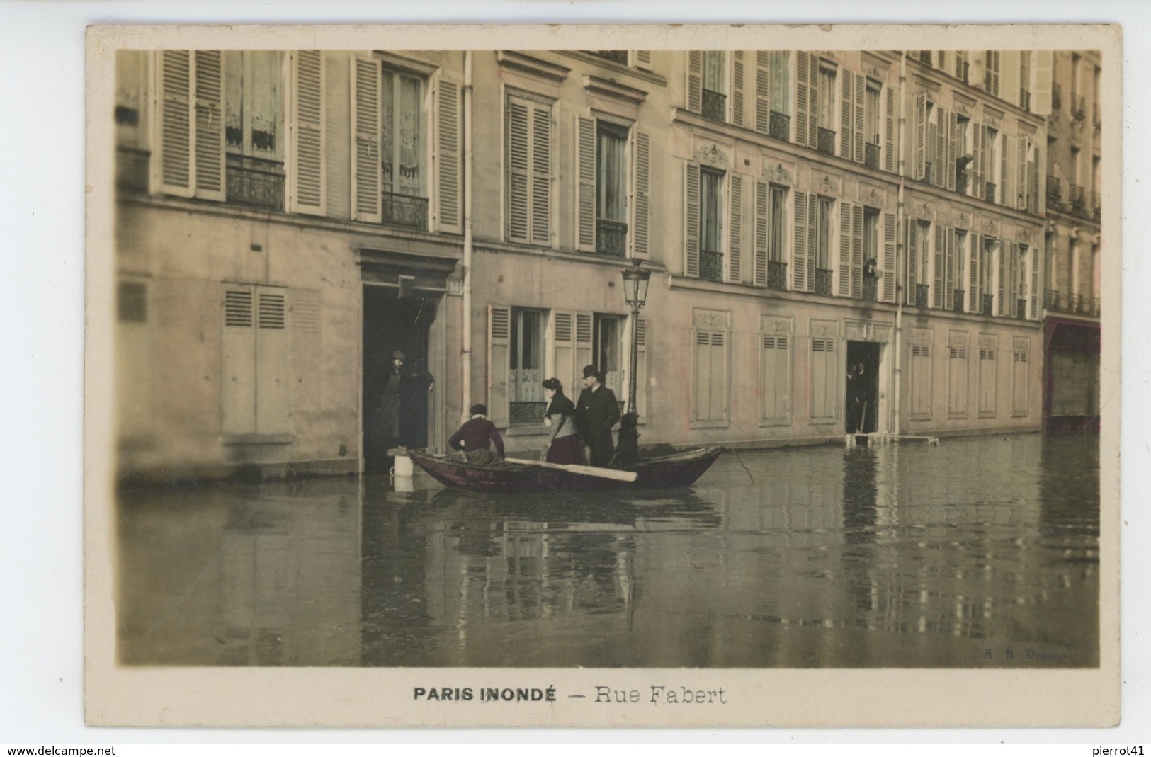 PARIS INONDÉ - VIIème arrondissement - Rue Fabert