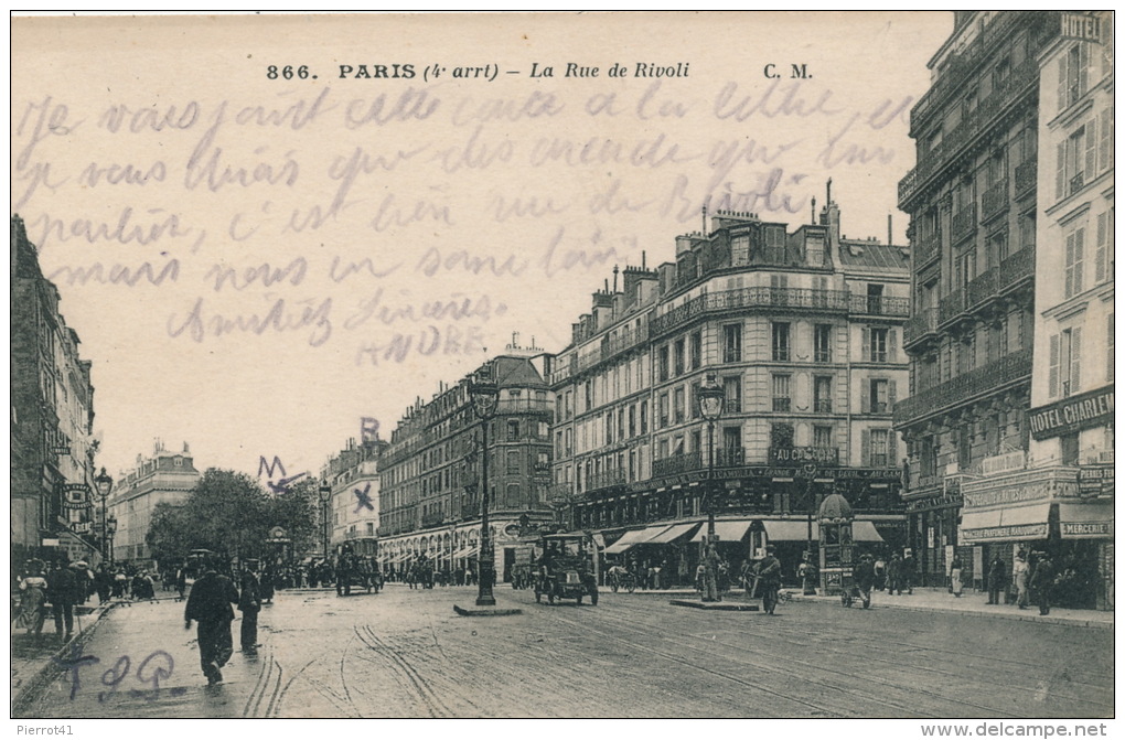 PARIS - IVème arrondissement - La Rue de Rivoli