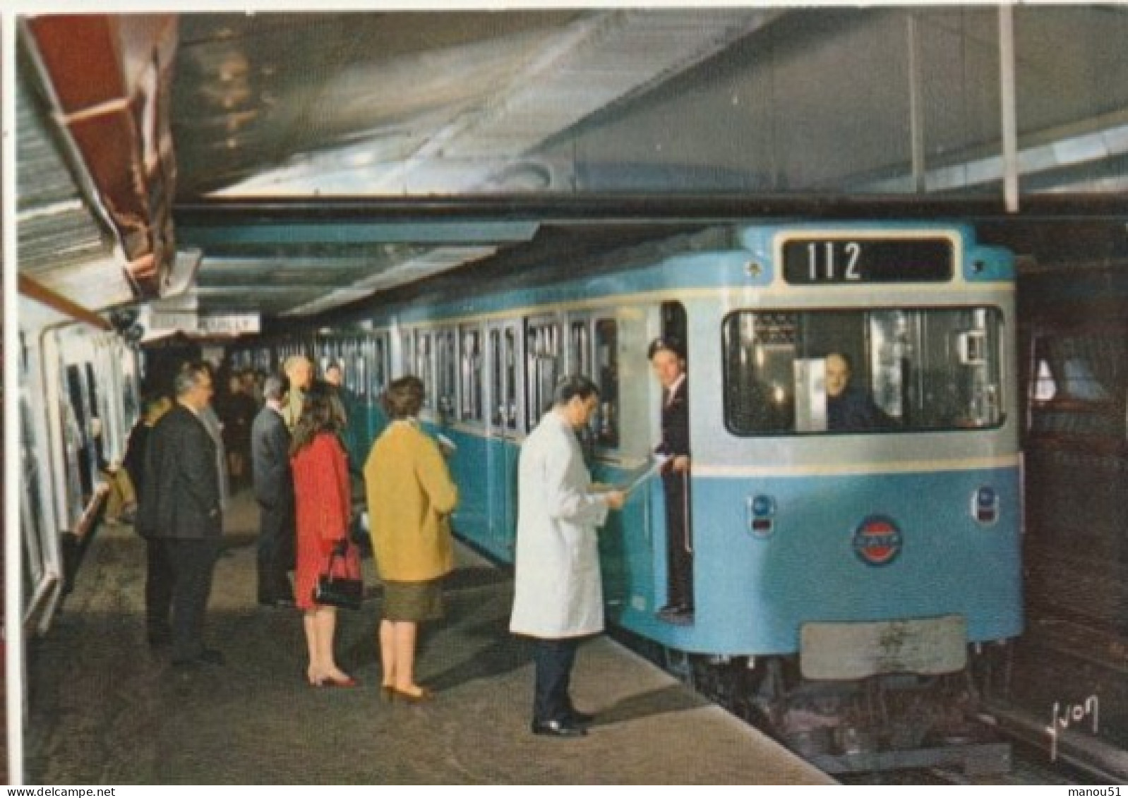 PARIS : Le Métro