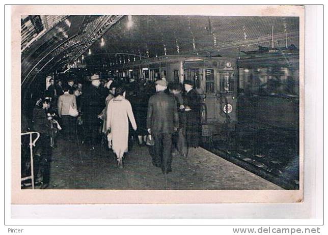 PARIS - LE METROPOLITAIN