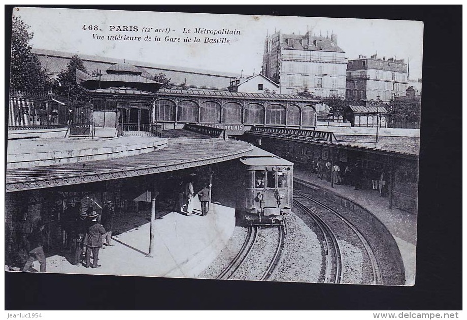 PARIS LE METROPOLITAIN BASTILLE