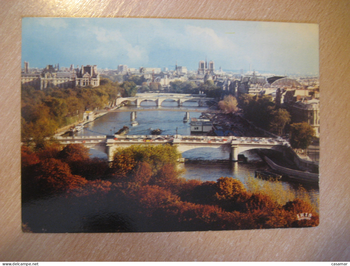 PARIS Les bords de la Seine bridge FRANCE postcard