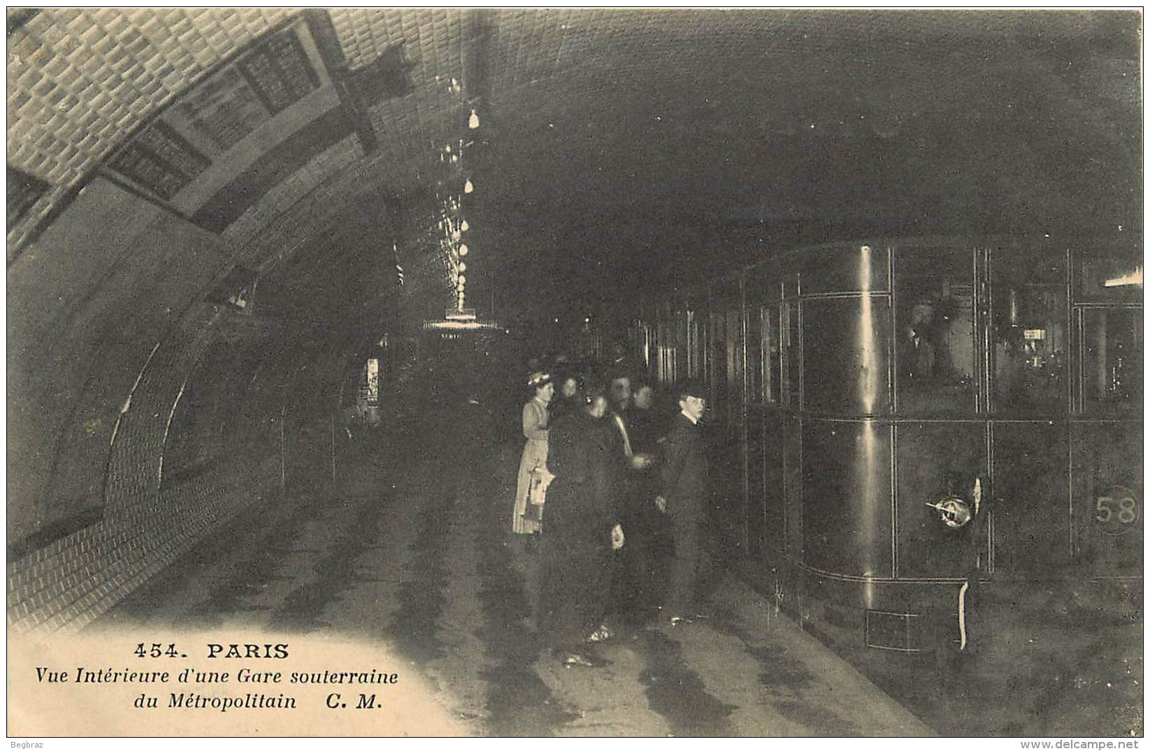 PARIS    METRO   GARE