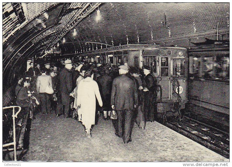 PARIS .... METRO ... PLACE D ITALIE