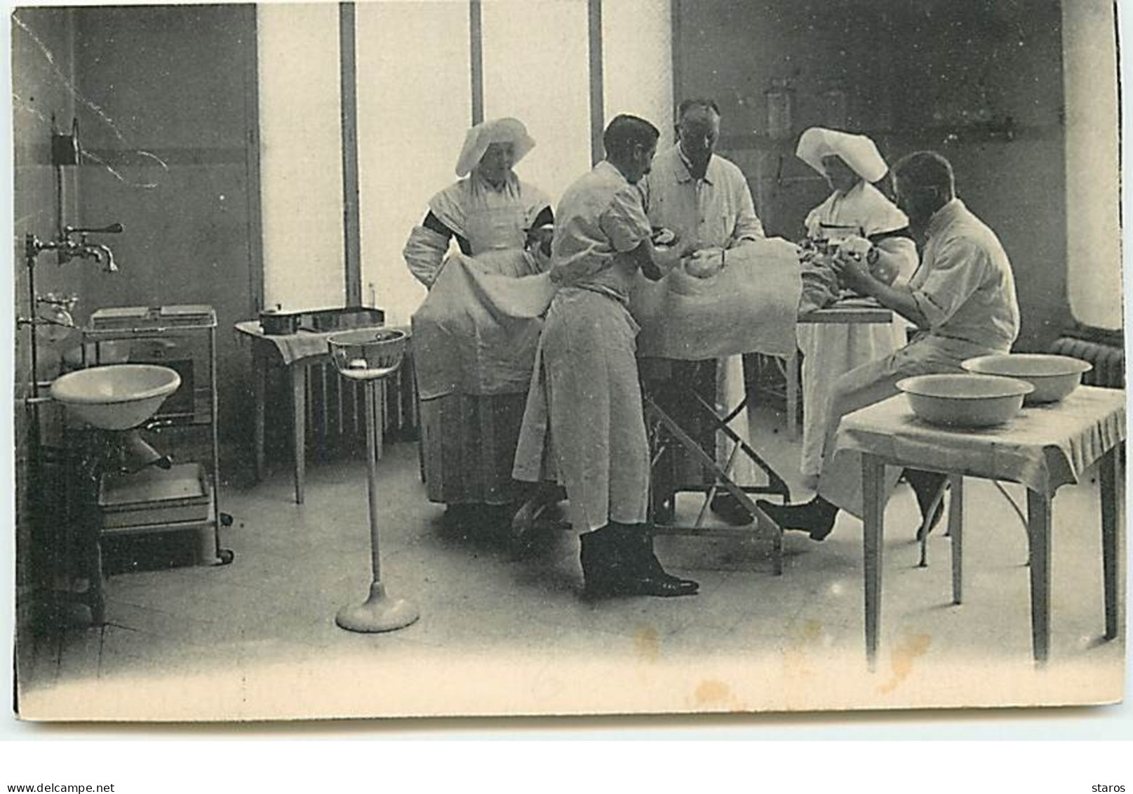 PARIS - Opération