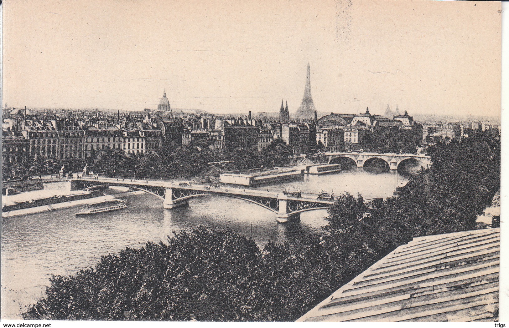 Paris - Panorama sur la Seine pris vers la Tour Eiffel