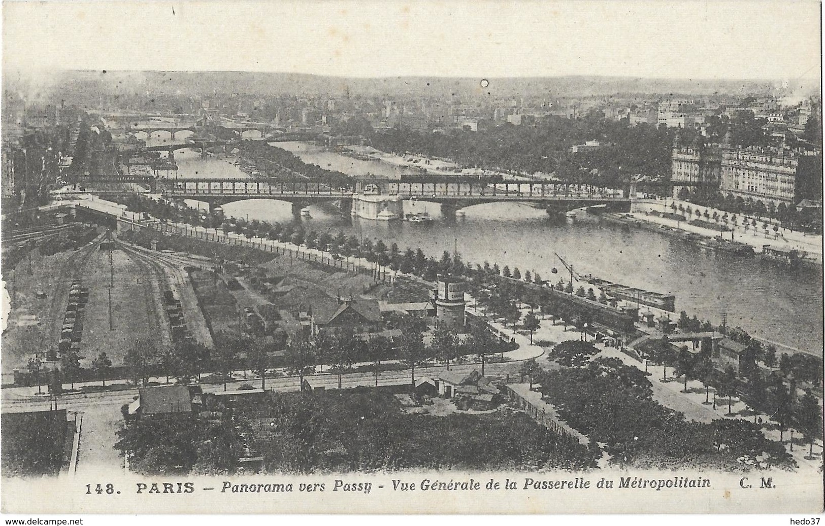 Paris - Panorama vers Passy - Vue générale de la Passerelle du Métropolitain