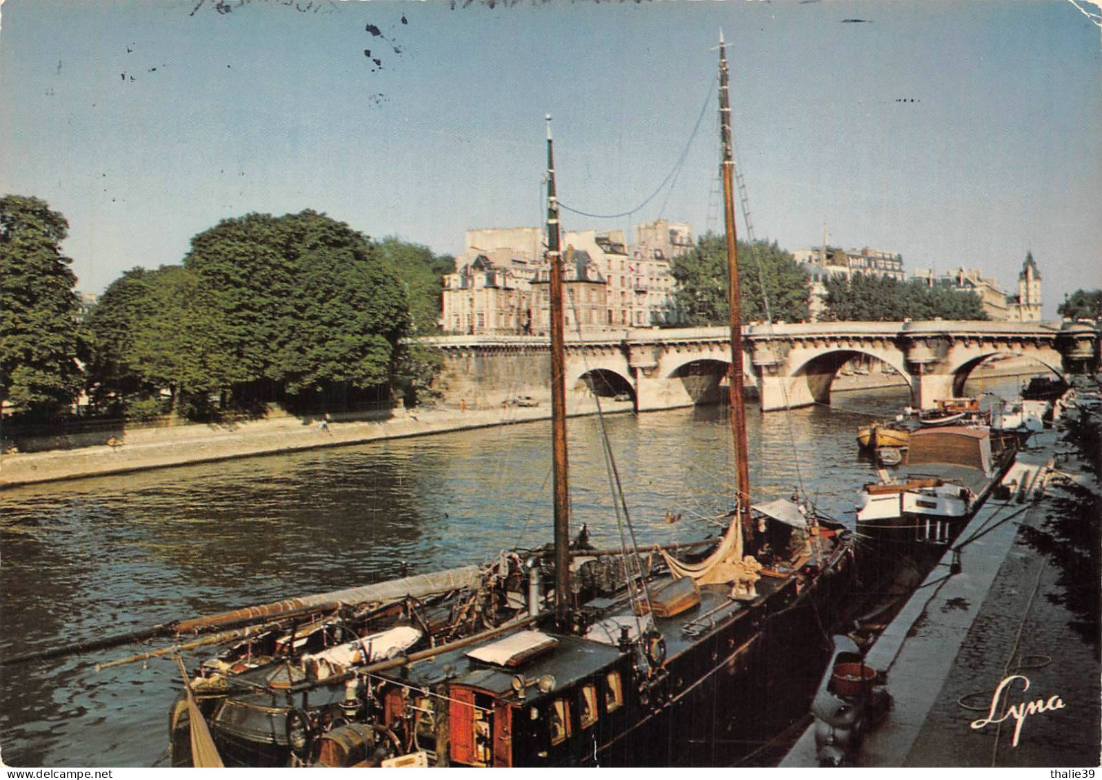 Paris péniche péniches