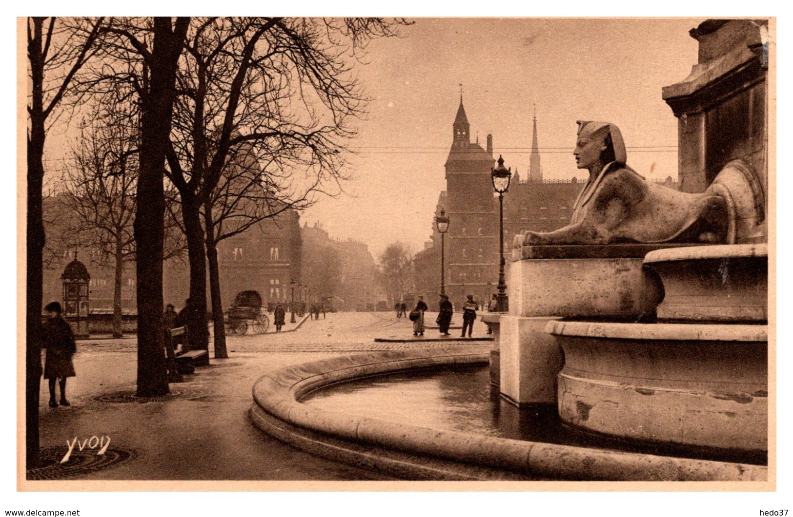 Paris - Place du Châtelet