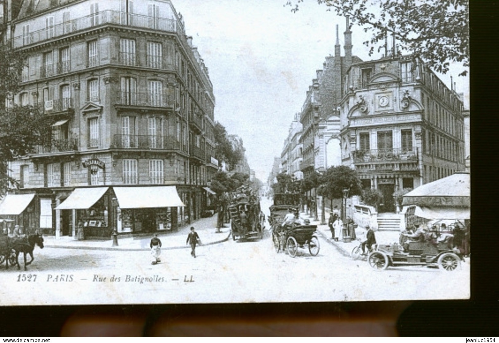 PARIS RUE  DES BATIGNOLLES