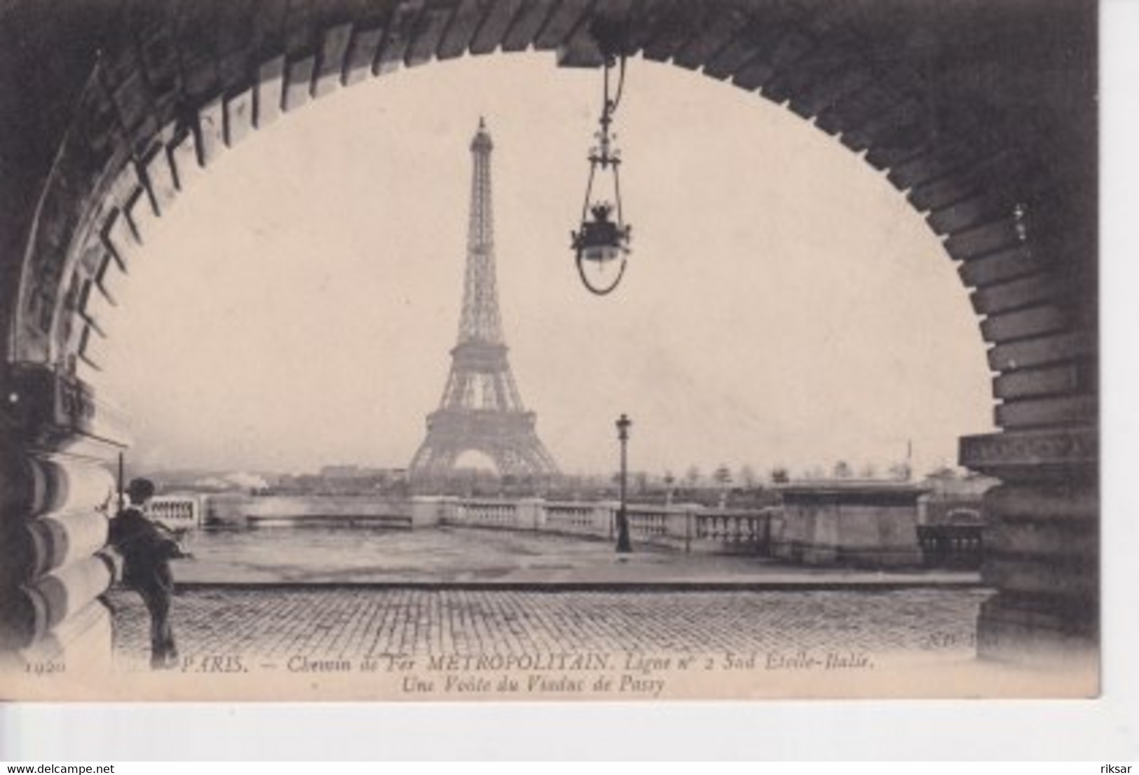 PARIS(TOUR EIFFEL) METRO