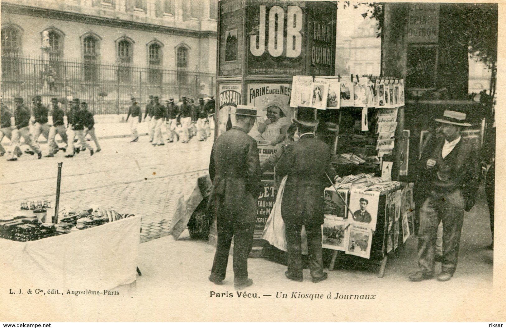 PARIS VECU(MARCHAND DE JOURNEAUX)
