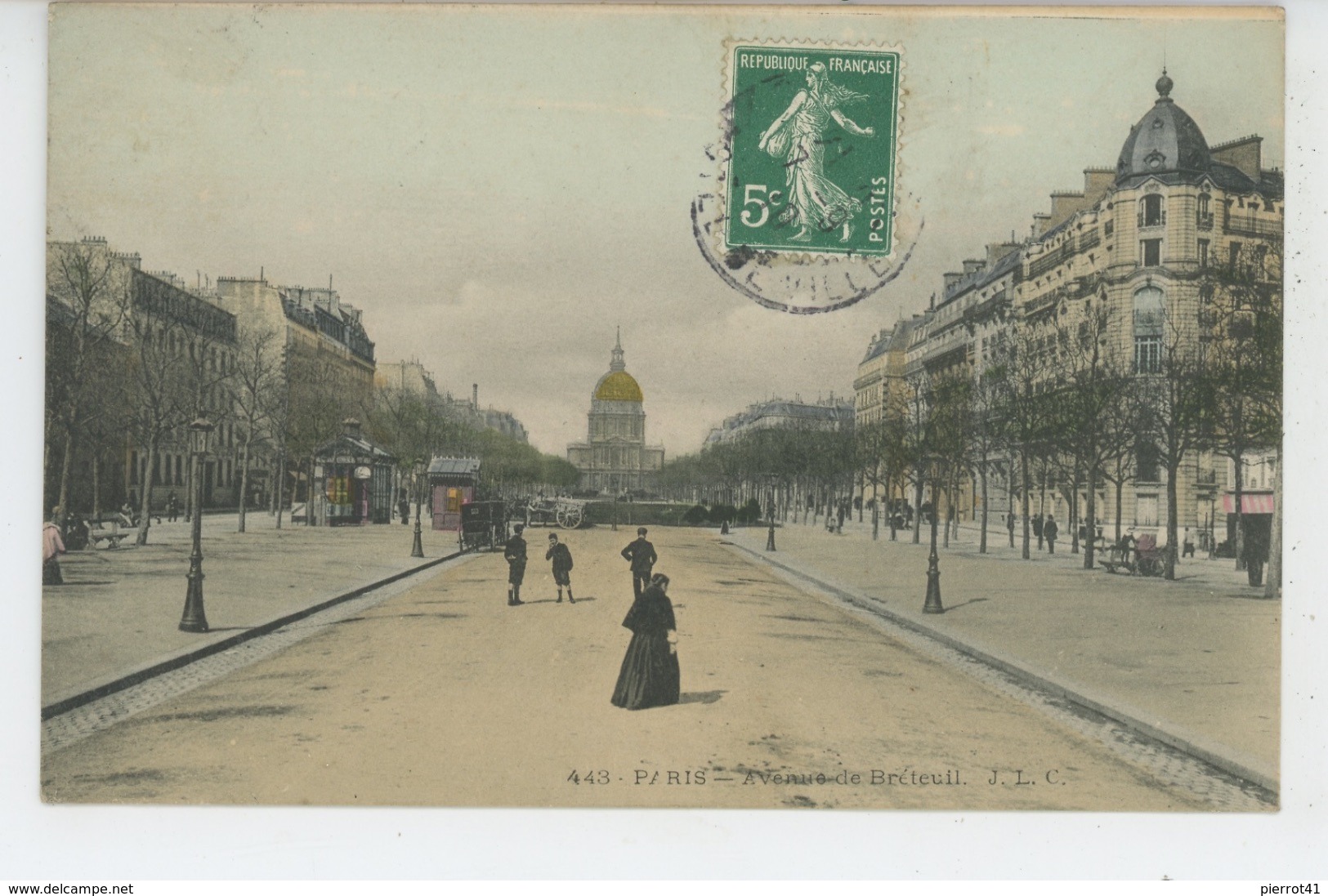 PARIS - VIIème arrondissement - Avenue de Bréteuil