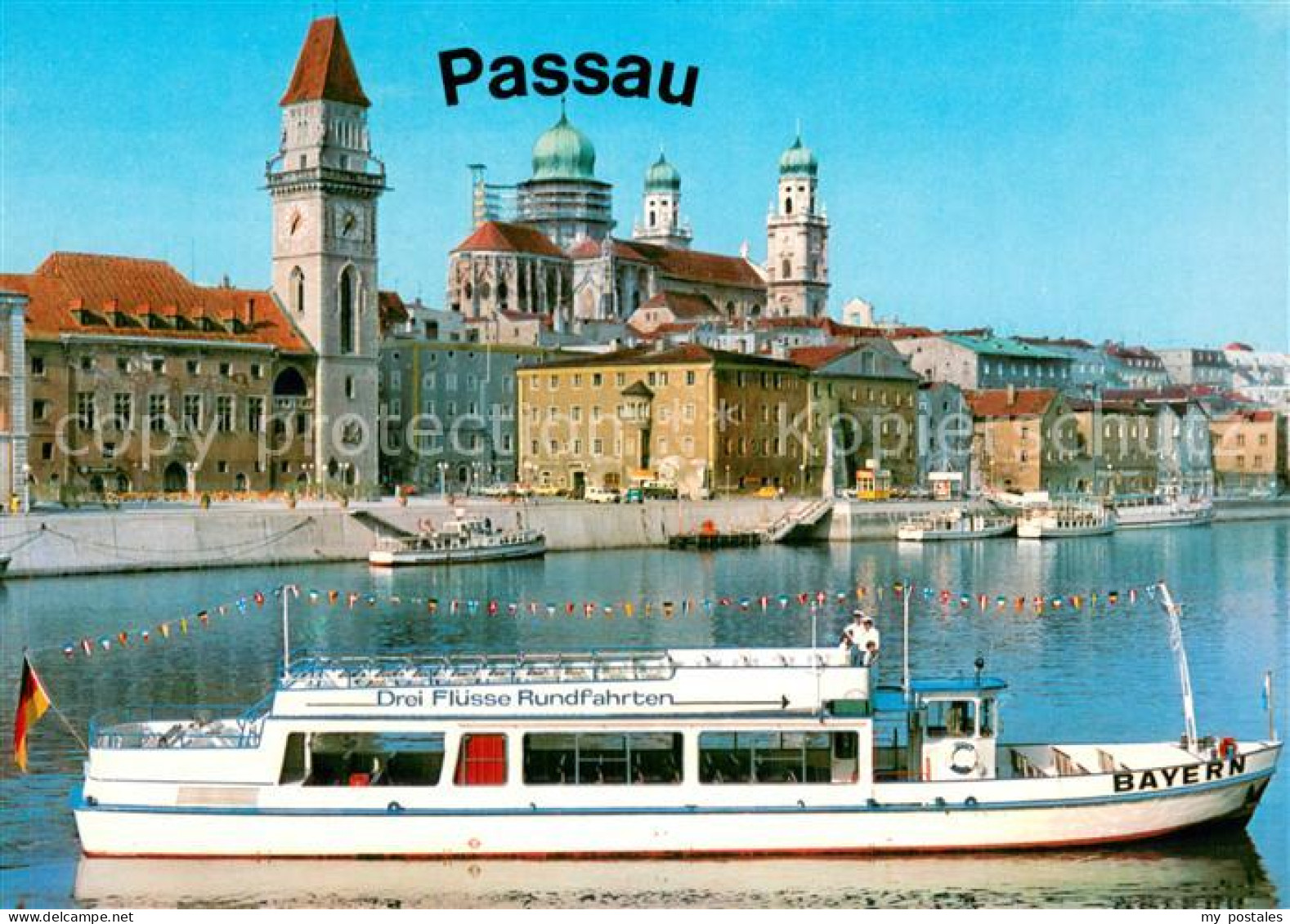 PAssAU Bayern Rathausplatz m. Anlegestelle d. Drei-Fluesse-Rundfahrten - Persone