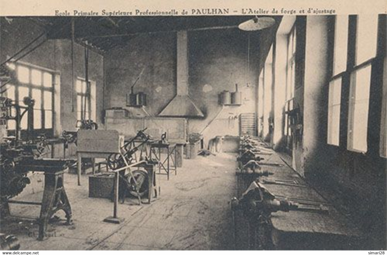 PAULHAN - ECOLE PRIMAIRE SUPERIEURE PROFESSIONNELLE DE PAULHAN - L'ATELIER DE FORGE ET D'AJUSTAGE