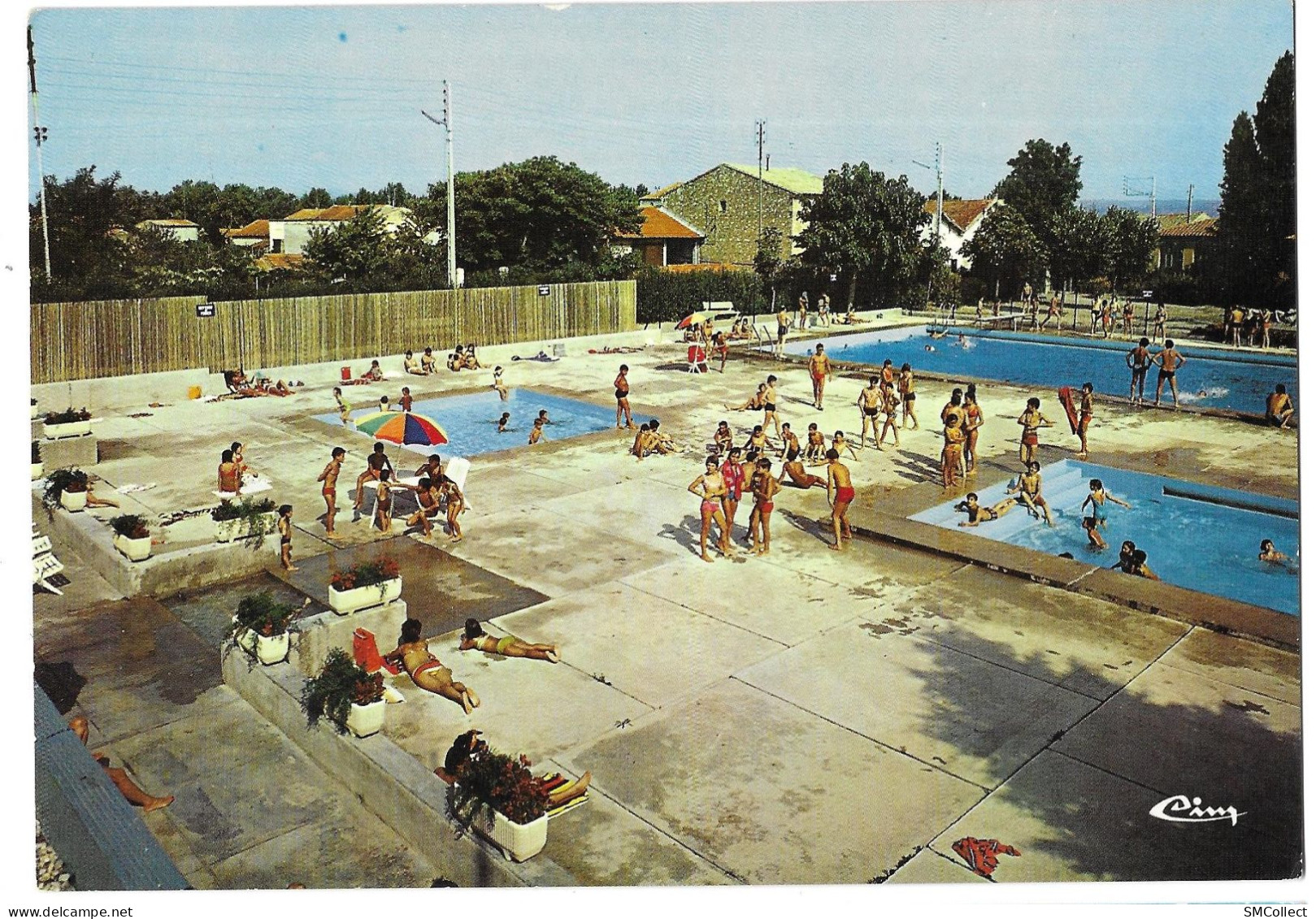 Paulhan, la piscine (GF5866)