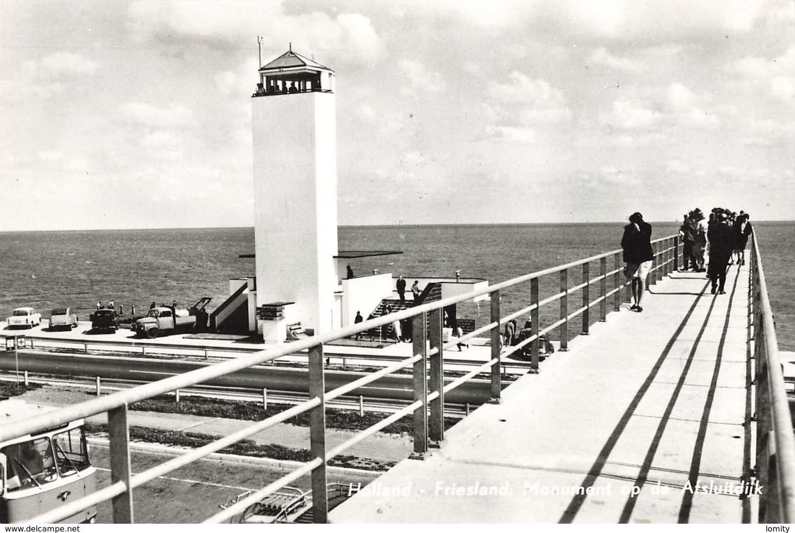 Pays Bas Afsluitdijk Holland - Friesland monument op de Afsluitdijk voiture auto citroen 2cv chevaux