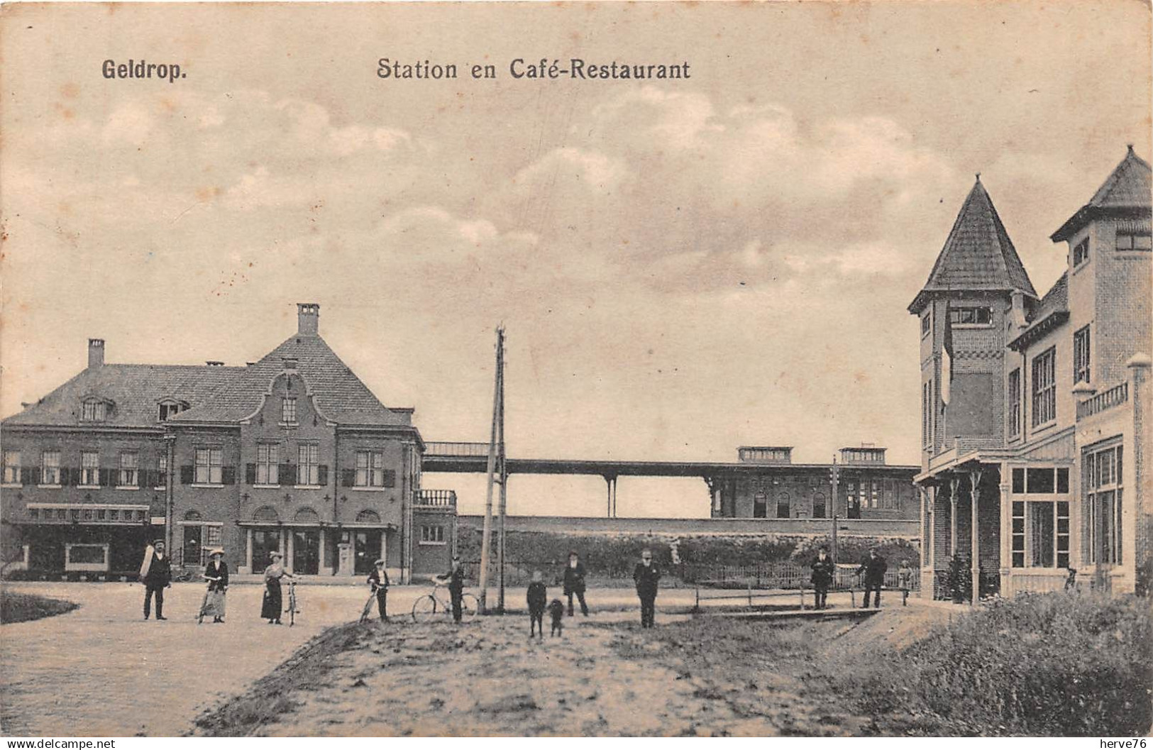 PAYS-BAS - GELDROP - Station en Café-restaurant