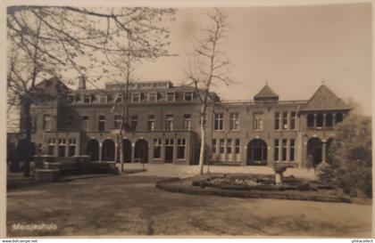 Alphen a/d Rijn // Martha Stichting - Meisjeshuis 1947
