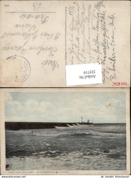 335719,Hoek van Holland Noorderpier bij Vloed Brandung