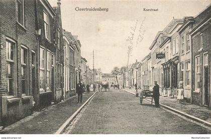 MIKIK-P4-011 PAYS BAS GEERTRUIDENBERG KOESTRAAT