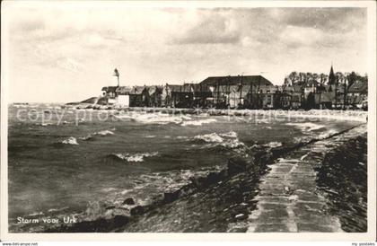 Urk Storm Blick vom Deich Sturm Leuchtturm