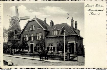 CPA Nieuweschans Nieuwe Schans Groningen Niederlande, Marechaussee-Kaserne, Windmühle