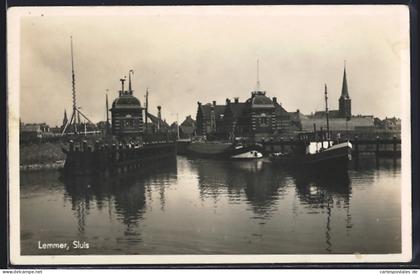 AK Lemmer, Sluis