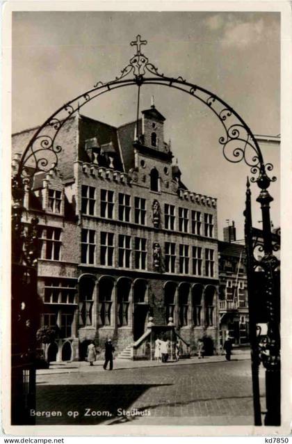 Bergen op Zoom - Stadhuis