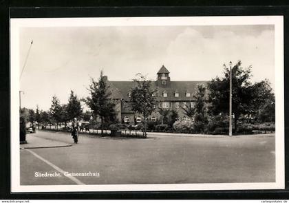 AK Sliedrecht, Gemeentehuis