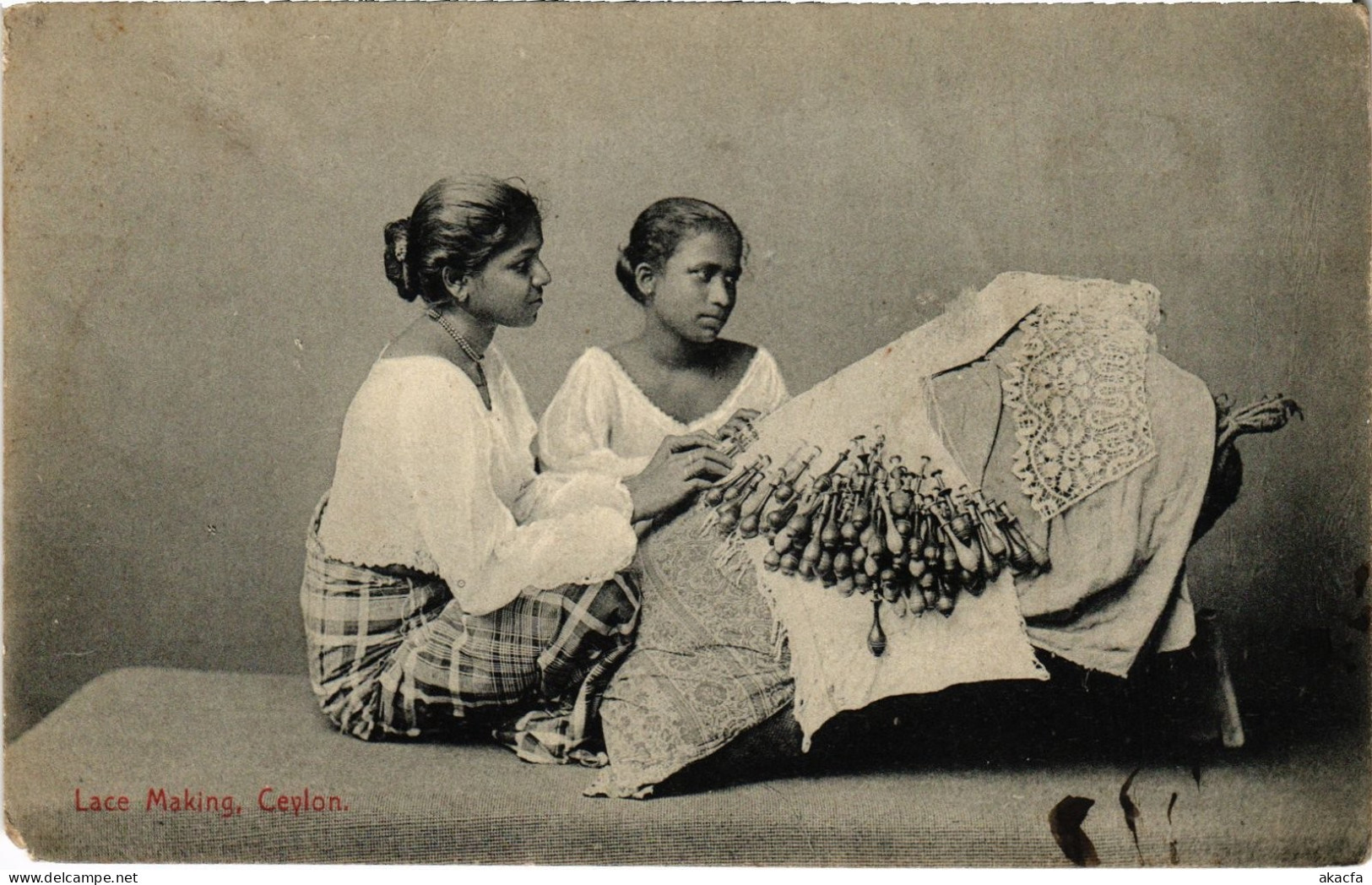 PC CEYLON SRI LANKA LACE MAKING, CEYLON (a75915)
