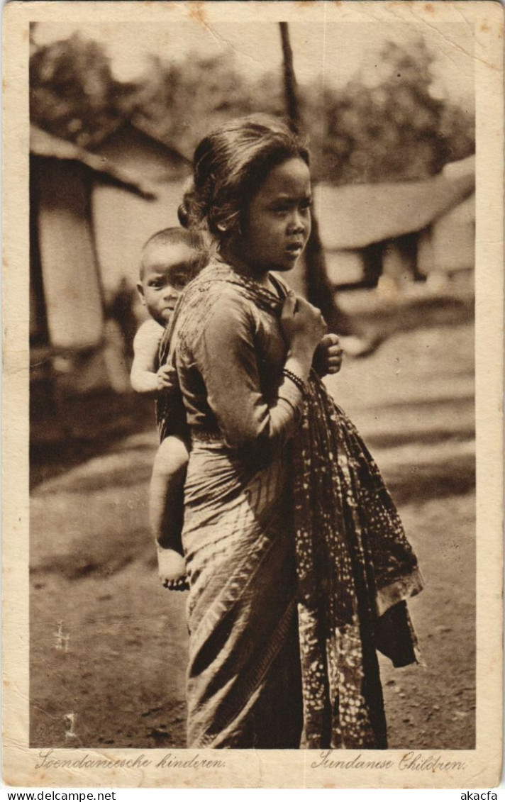 PC ethnic types Soendaneesche kinderen INDONESIA (a18507)