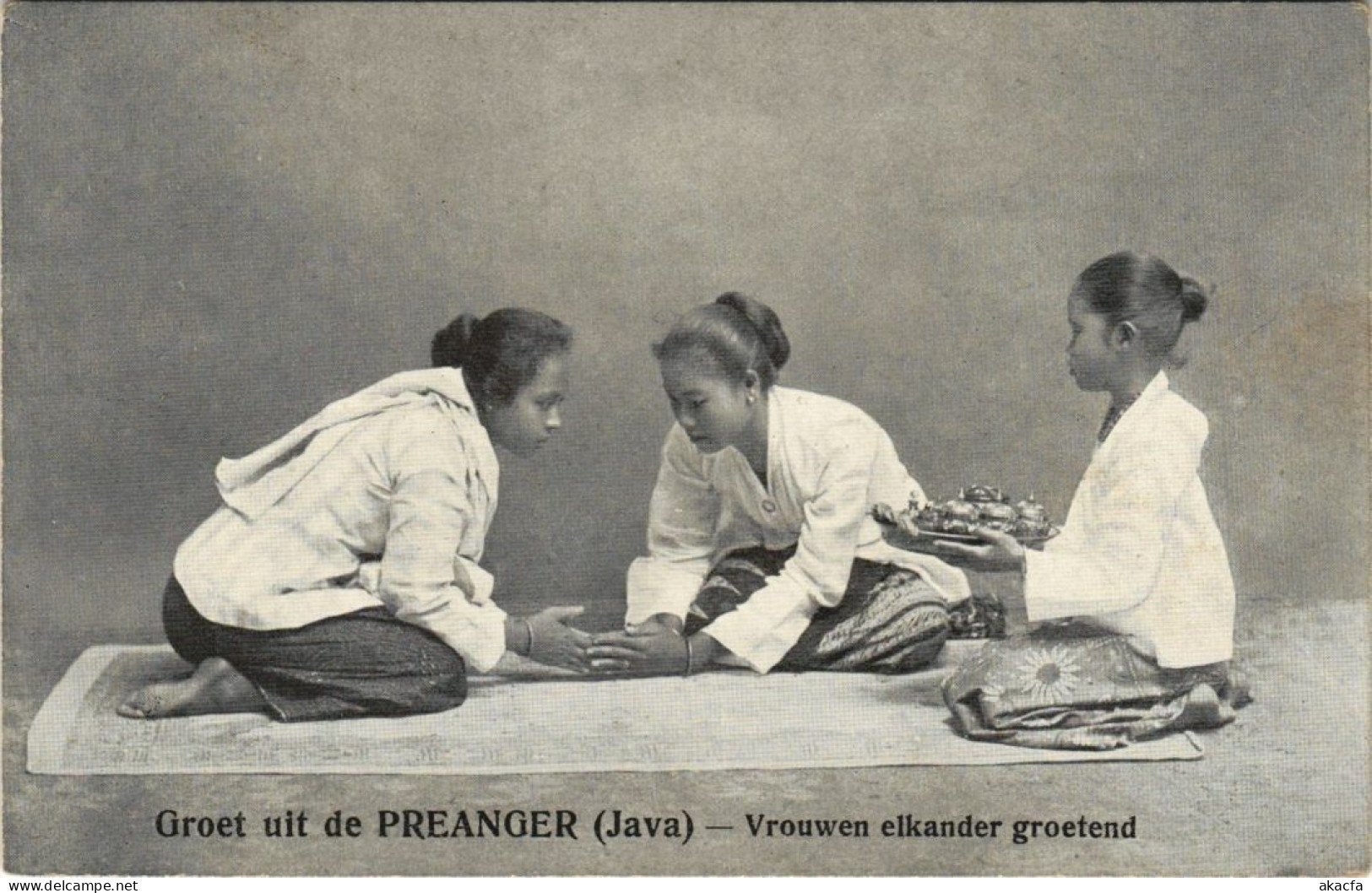 PC Groet uit PREANGER Vrouwen elkander groetend INDONESIA (a18692)