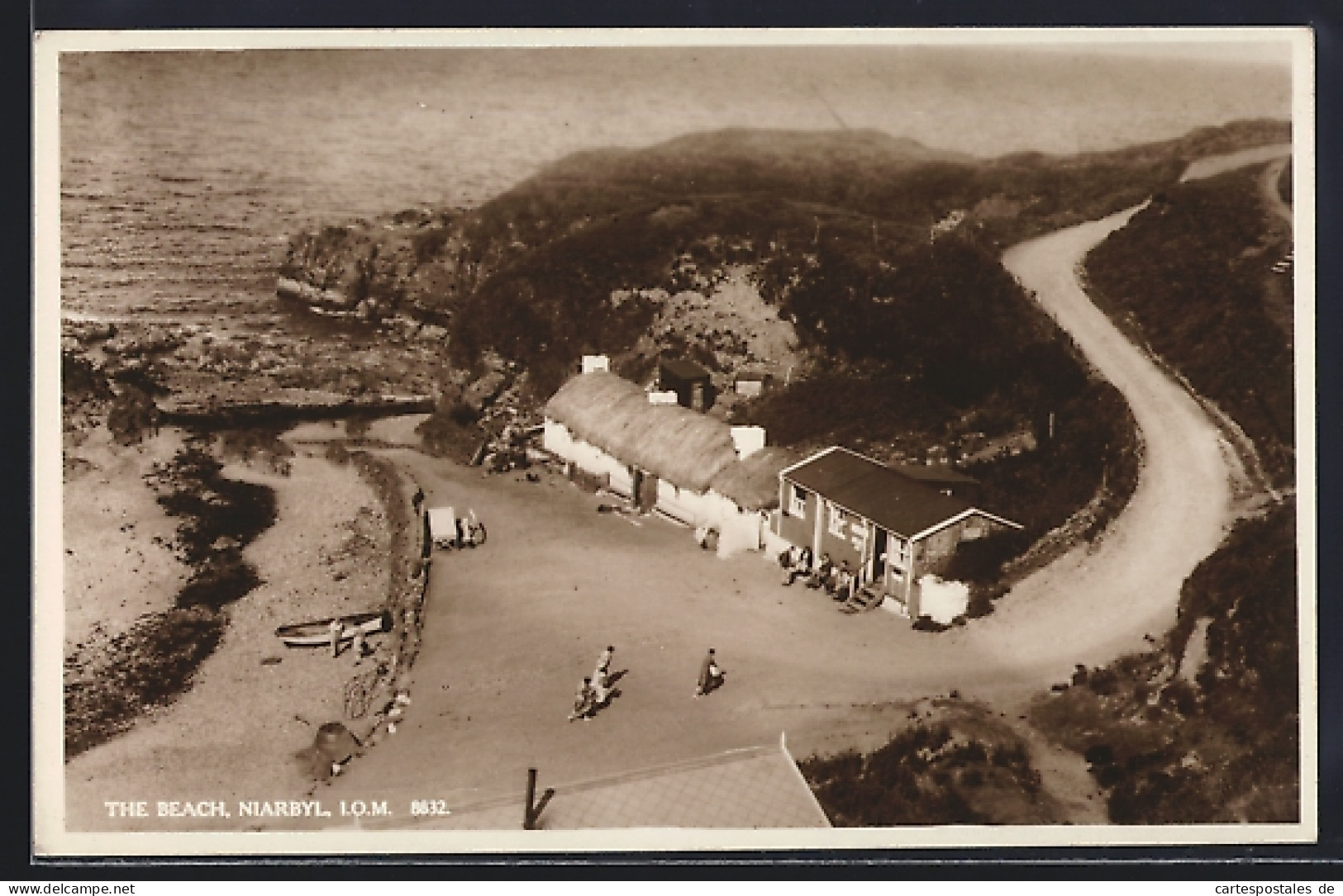 Pc Niarbyl, The Beach