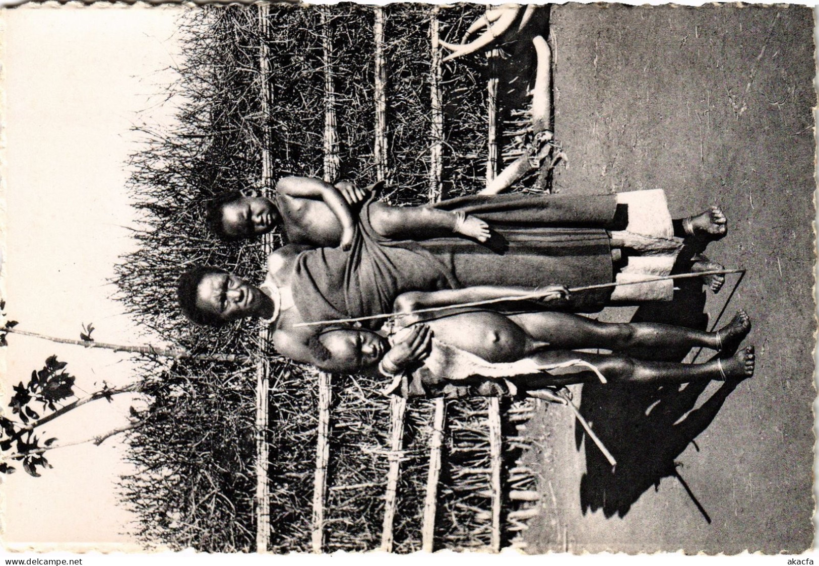 PC RWANDA MOTHERHOOD ETHNIC TYPES (a62383)