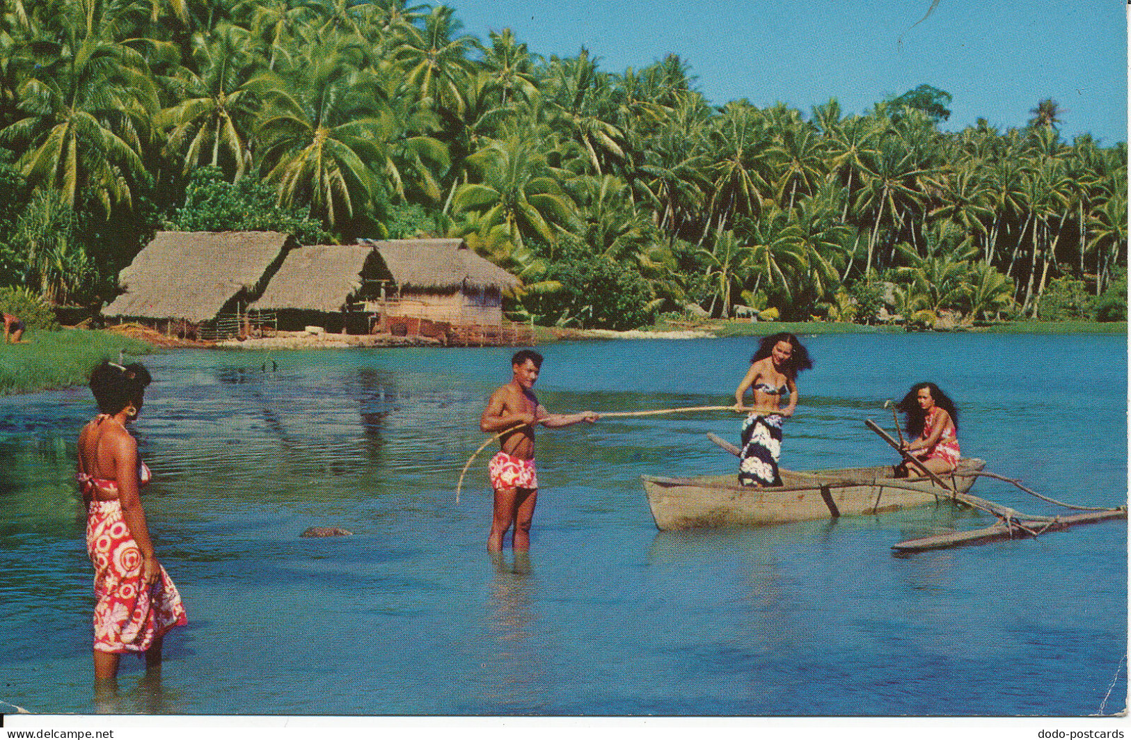PC19957 Fiji. Return from Sea. Tahiti