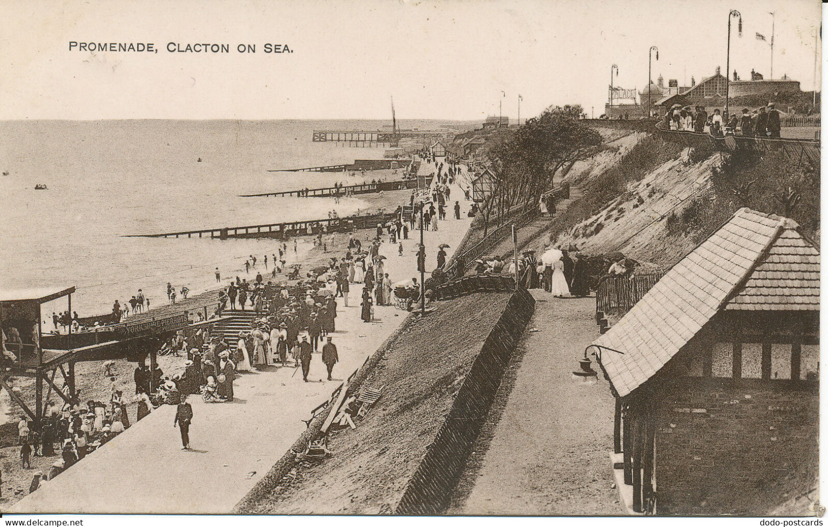 PC24504 Promenade. Clacton on Sea. 1914