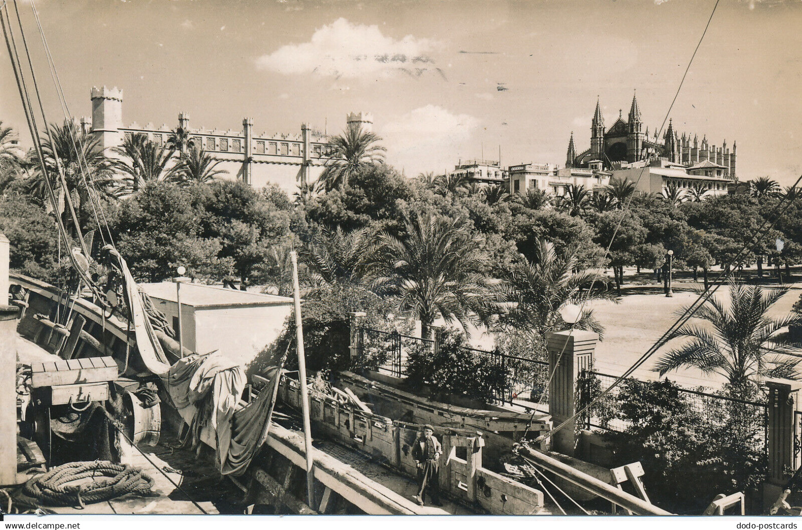 PC30200 Mallorca. Palma. Catedral y La Lonja desde los Astilleros. Palma