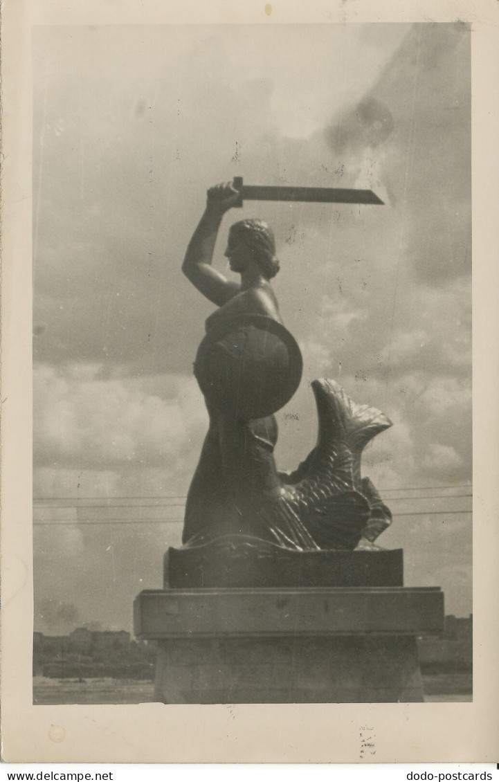 PC31636 Mermaid Statue