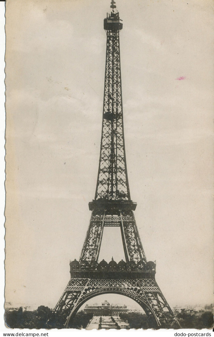 PC38605 Paris. La Tour Eiffel. A. C. No 15. B. Hopkins