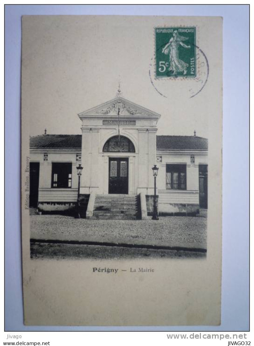 PERIGNY  (Val-de-Marne)  :  La  MAIRIE