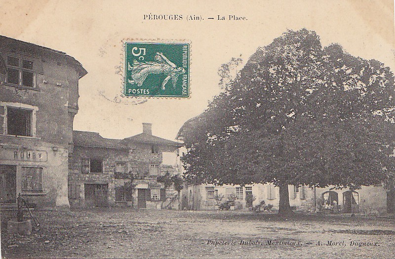 Pérouges 32 - Place -  Papeterie Dubois Meximieux - Morel Dagneux
