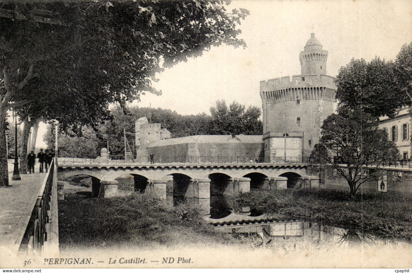 Perpignan CPA Le Castillet