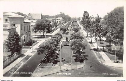 Perú - LIMA - Avenida Arequipa - POSTAL FOTO - Ed. Foto Vargas