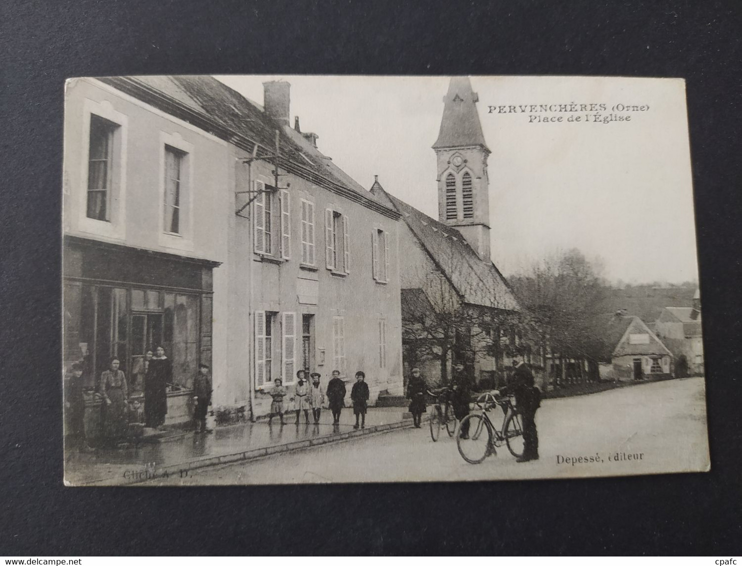 Pervencheres - Place de l'Eglise / Editions Depessé