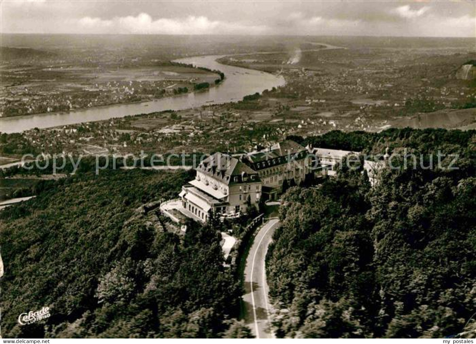 Petersberg Koenigswinter Fliegeraufnahme Hotel Petersberg Rheintal