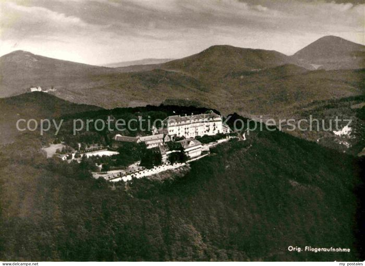 Petersberg Koenigswinter Fliegeraufnahme Kurhotel Koenigswinter am Rhein